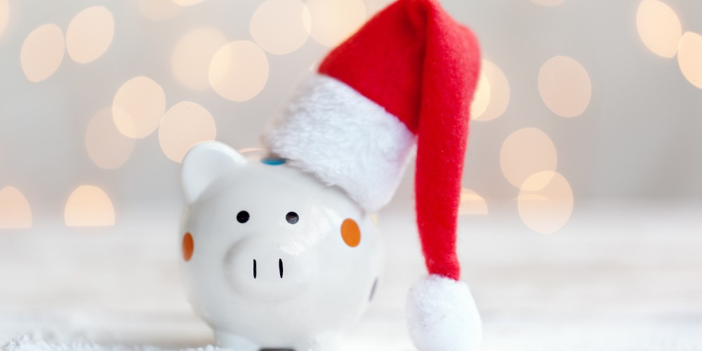 Baubles on a budget – Money saving tips for the festive season